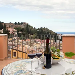 Vilagos & Loft , Taormina Włochy