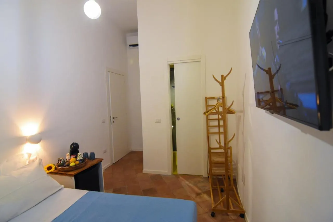 La Dimora Di Artemide B&B Napoli Oda ve Kahvaltı